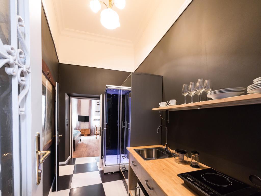 Designappartement Vienna Paintings Екстериор снимка