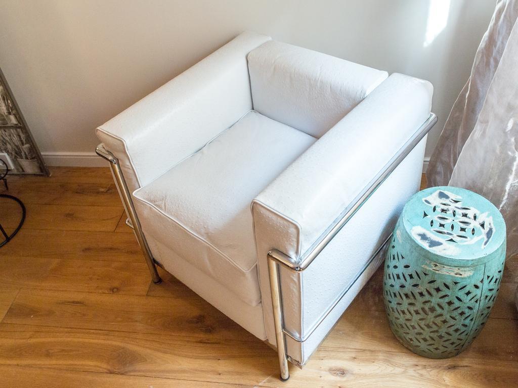 Designappartement Vienna Paintings Стая снимка